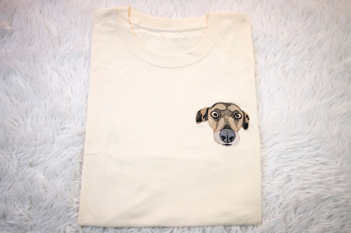 Remera bordada personalizada